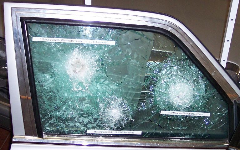 Blast resistant glazing