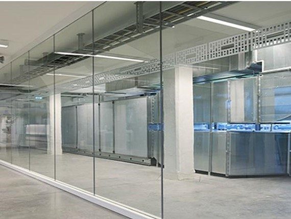 Frameless fixed glass panel detail
