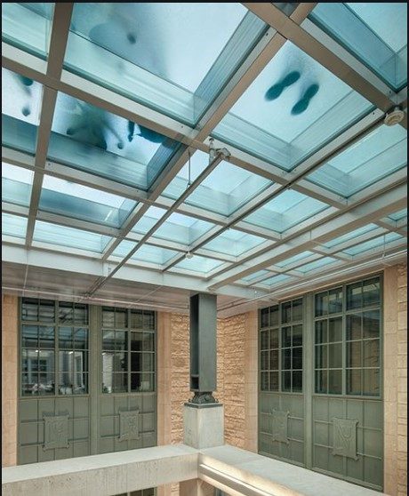 Fire rated horizontal glass partition system